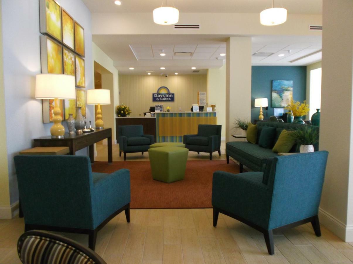 Days Inn & Suites By Wyndham Belmont Exterior foto